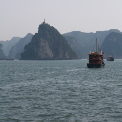 Ha Long Bay (2)
