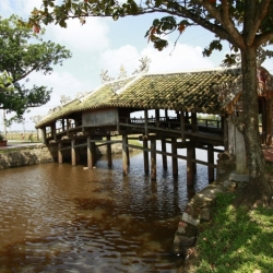 Hue (11)